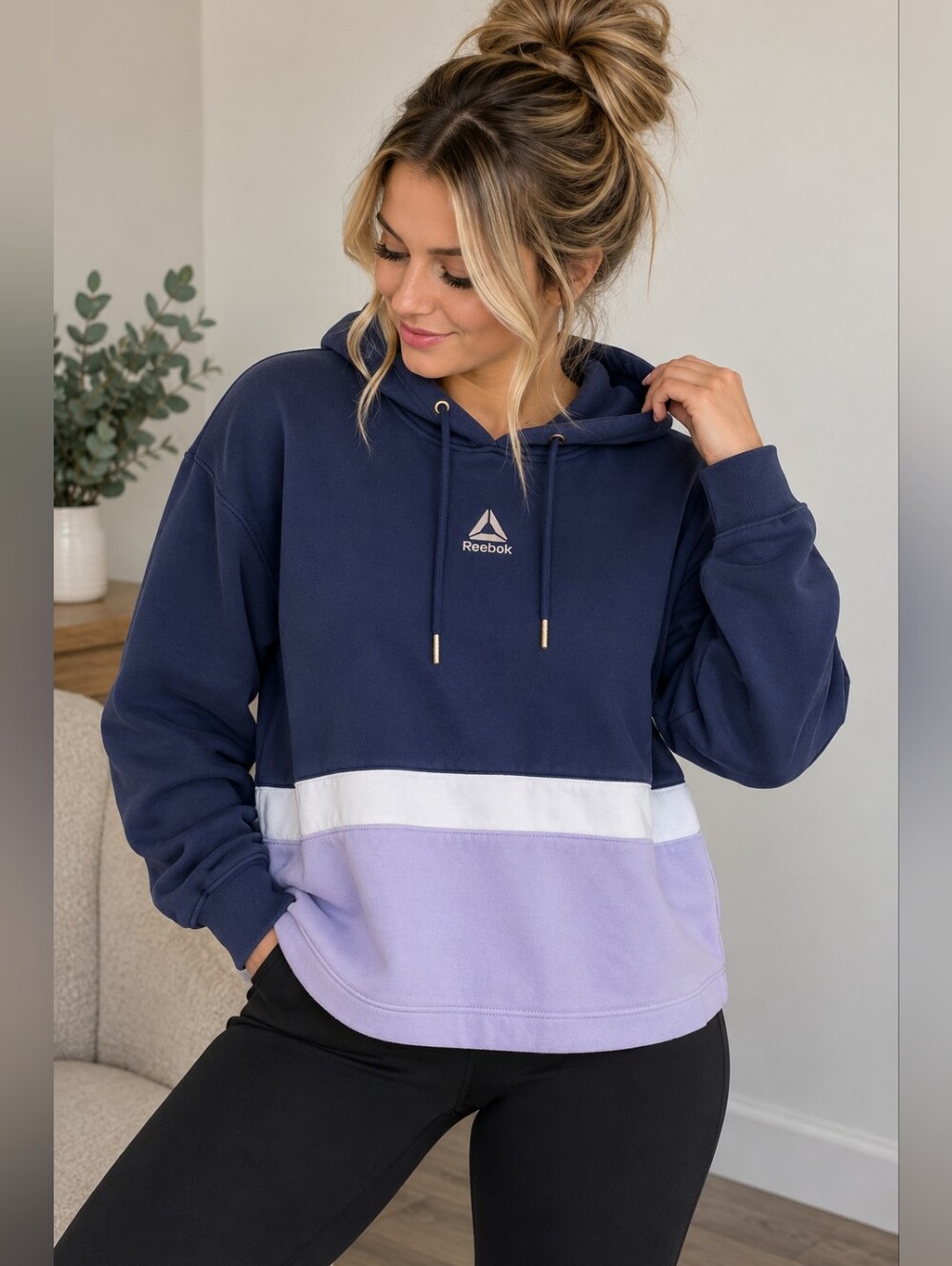 Reebok Women’s Navy Lavender Colorblock Pullover Hoodie Size M